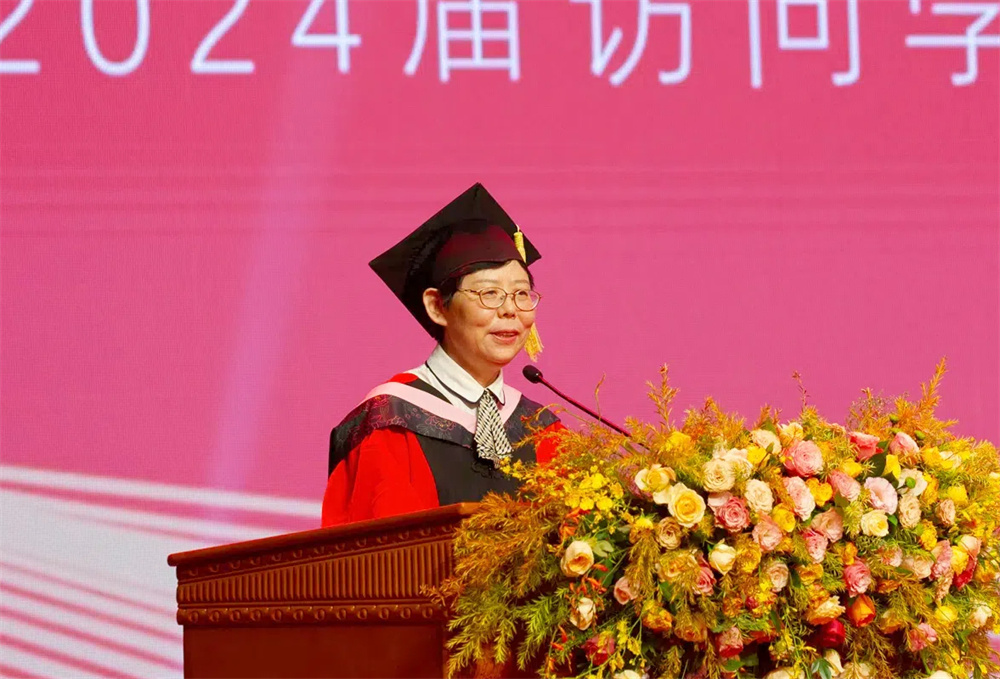 5.导师代表,beat365中文官网话剧研究所所长、博士生导师宋宝珍发言 刘博文摄.jpg